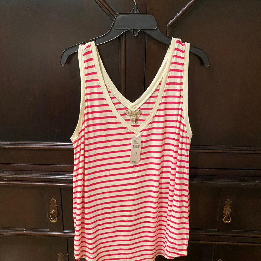 *NWT* Bordeaux Tank Top